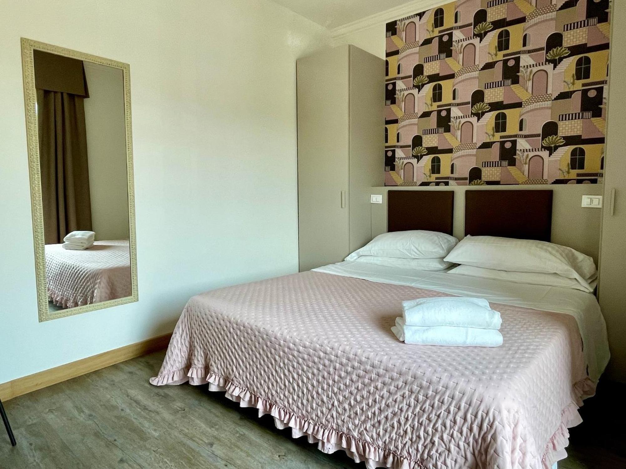 B City Hotel Bardolino Exterior foto