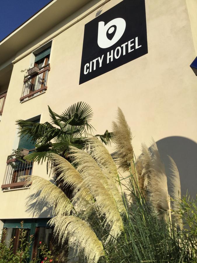 B City Hotel Bardolino Cameră foto