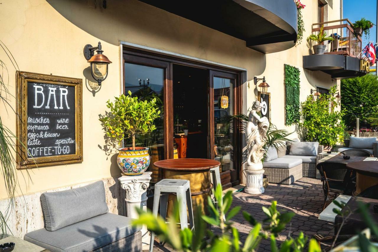 B City Hotel Bardolino Exterior foto